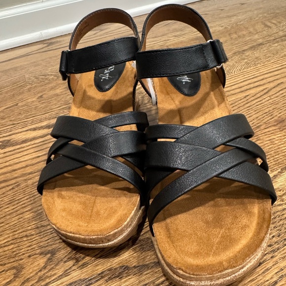 Eurosoft Tate Wedge - Picture 2 of 4